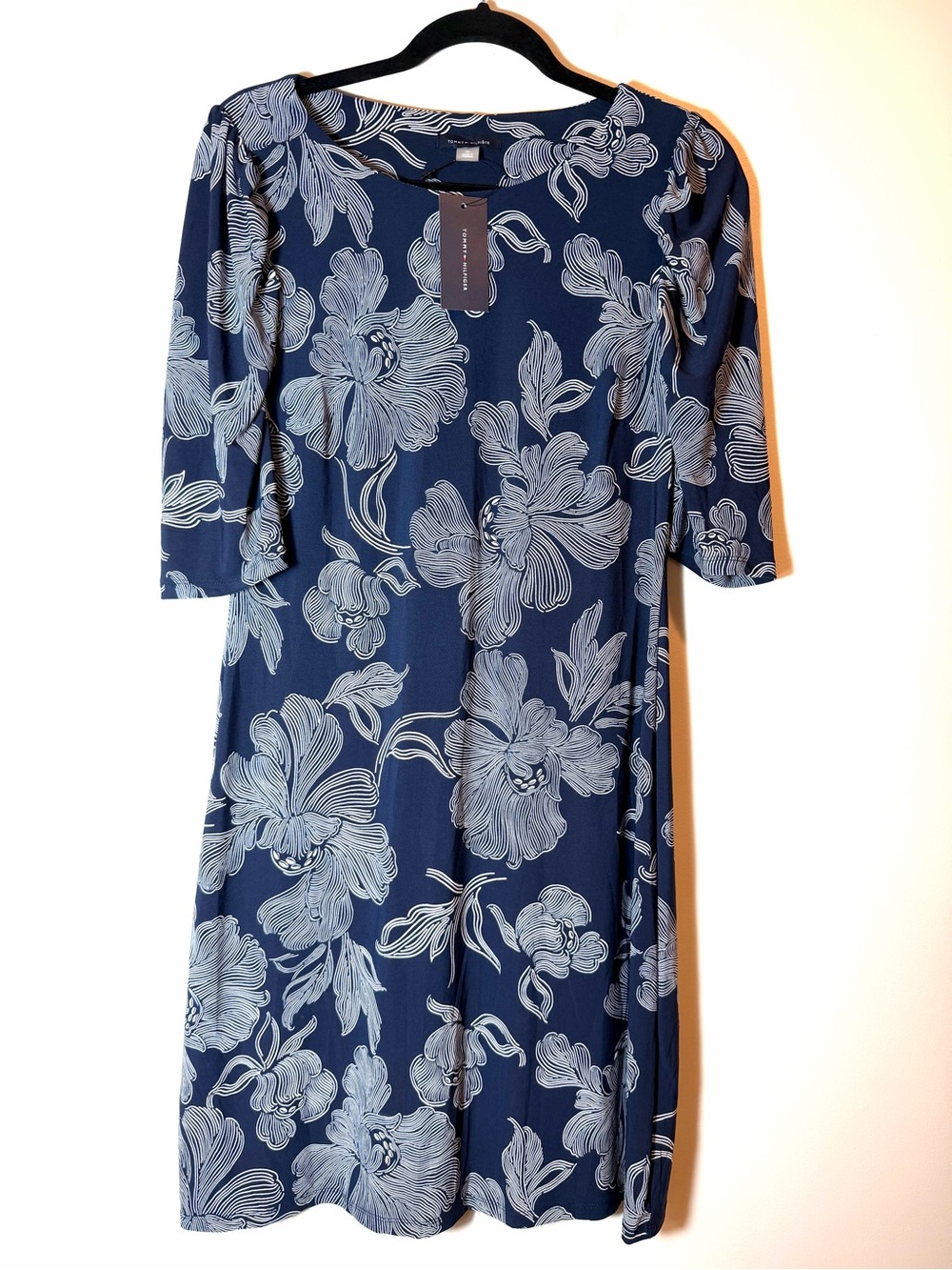 Tommy Hilfiger Navy and White Floral Jersey Knit Shift Dress NWT Size 10